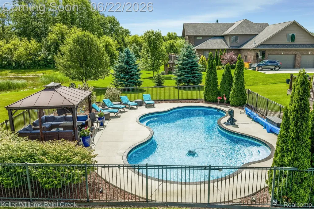 75644 Elk Horn Drive Bruce Township MI 48065