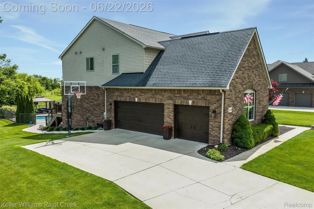 75644 Elk Horn Drive Bruce Township MI 48065
