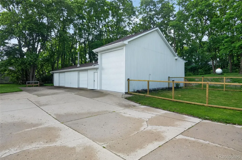 8655 Joey Drive Putnam Township MI 48169