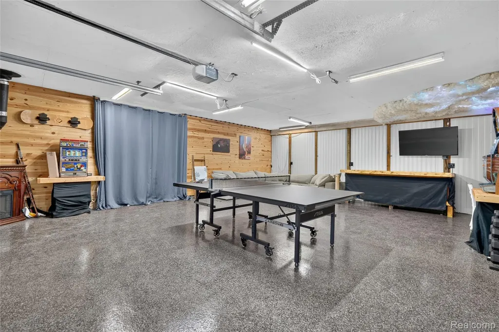 8655 Joey Drive Putnam Township MI 48169