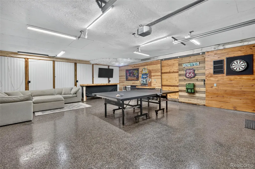 8655 Joey Drive Putnam Township MI 48169