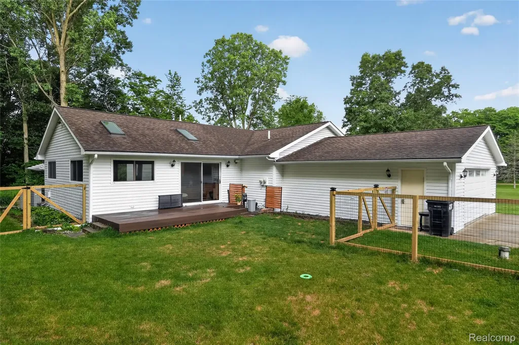 8655 Joey Drive Putnam Township MI 48169