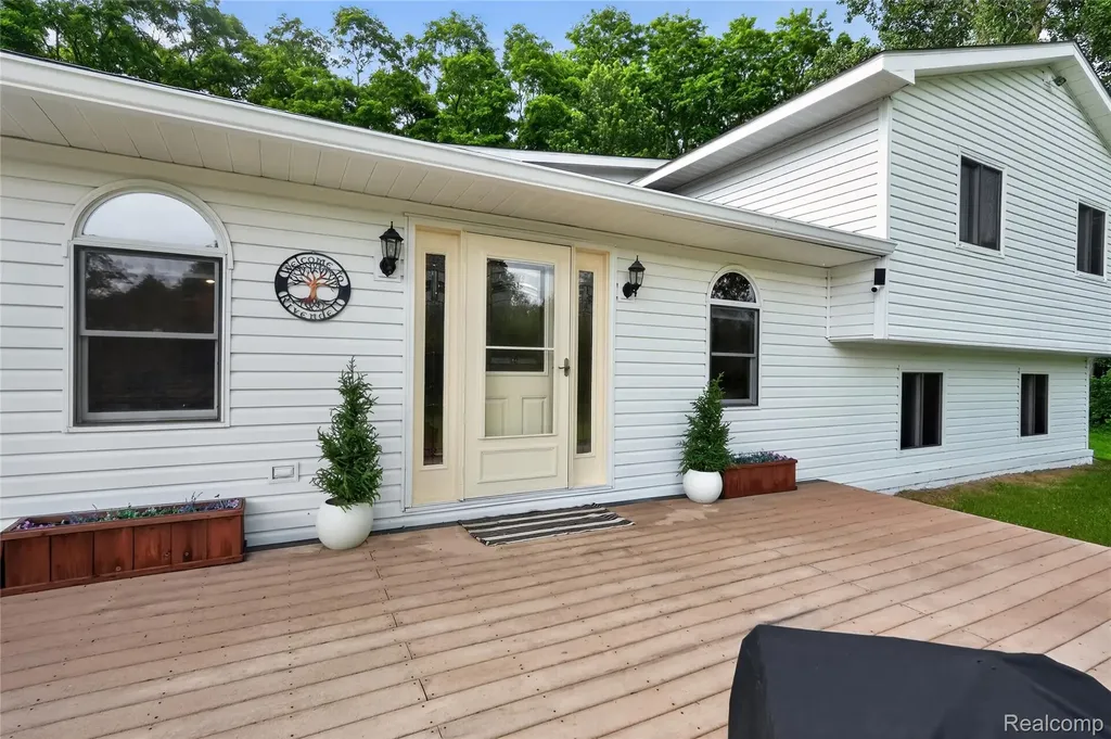 8655 Joey Drive Putnam Township MI 48169