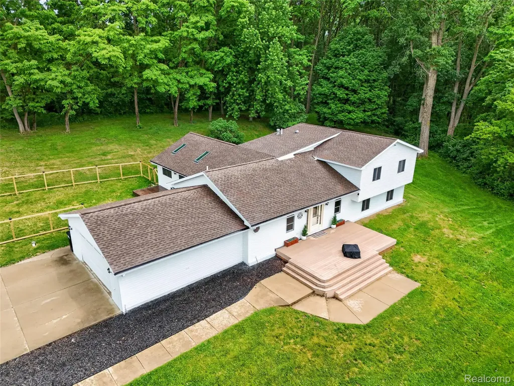 8655 Joey Drive Putnam Township MI 48169