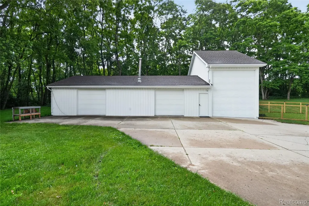 8655 Joey Drive Putnam Township MI 48169