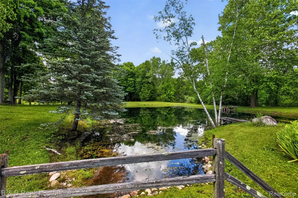 5544 Piersonville Road Marathon Township MI 48421