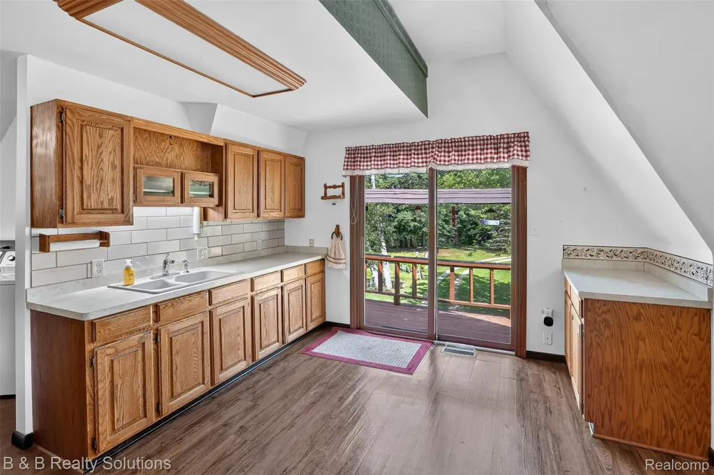 5544 Piersonville Road Marathon Township MI 48421