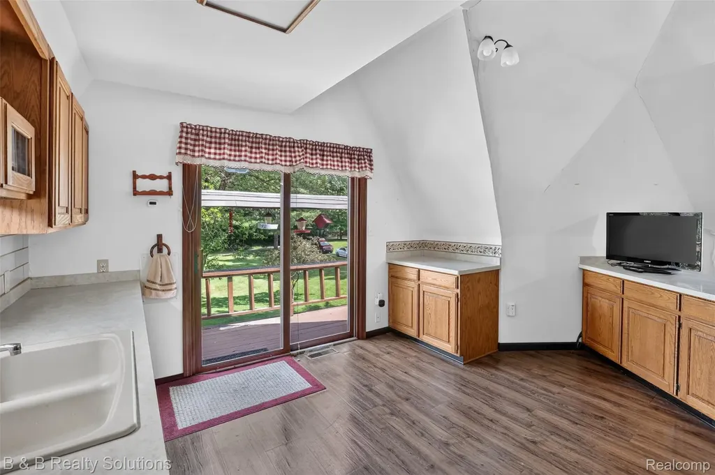 5544 Piersonville Road Marathon Township MI 48421