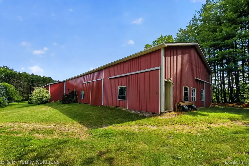 5544 Piersonville Road Marathon Township MI 48421