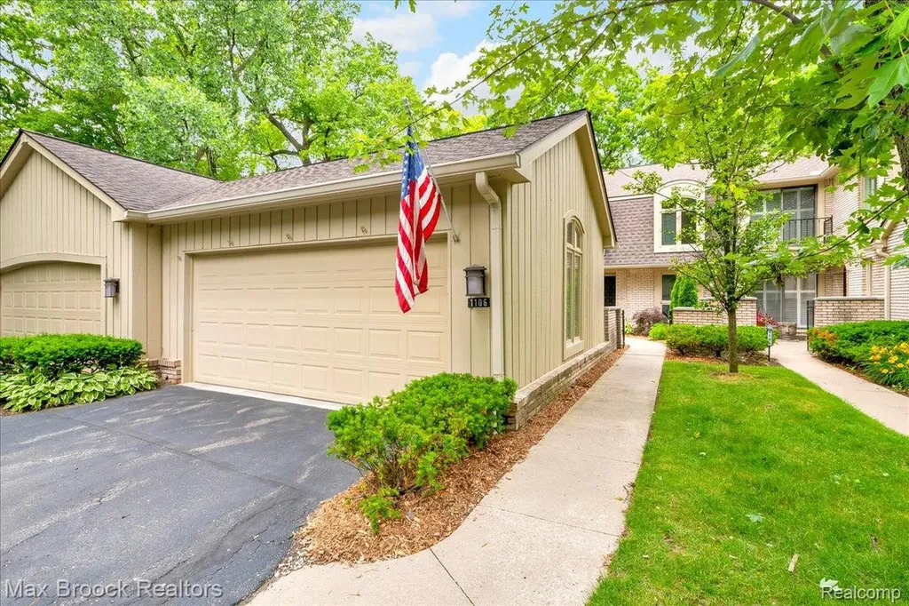 1106 Hillpointe Circle Bloomfield Hills City MI 48304