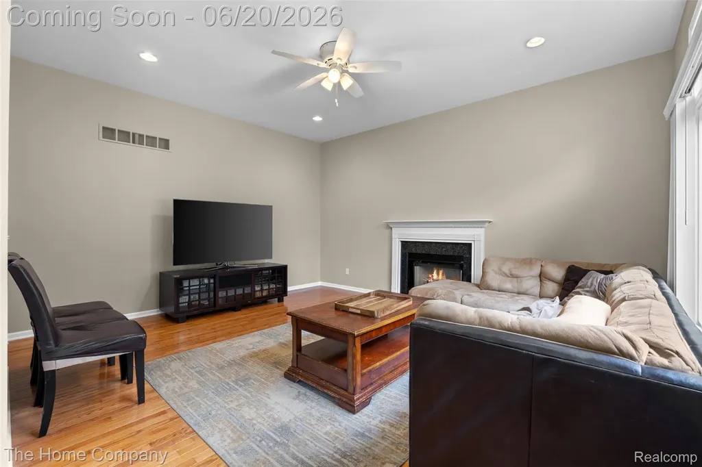 41278 Scarborough Lane Novi City MI 48375