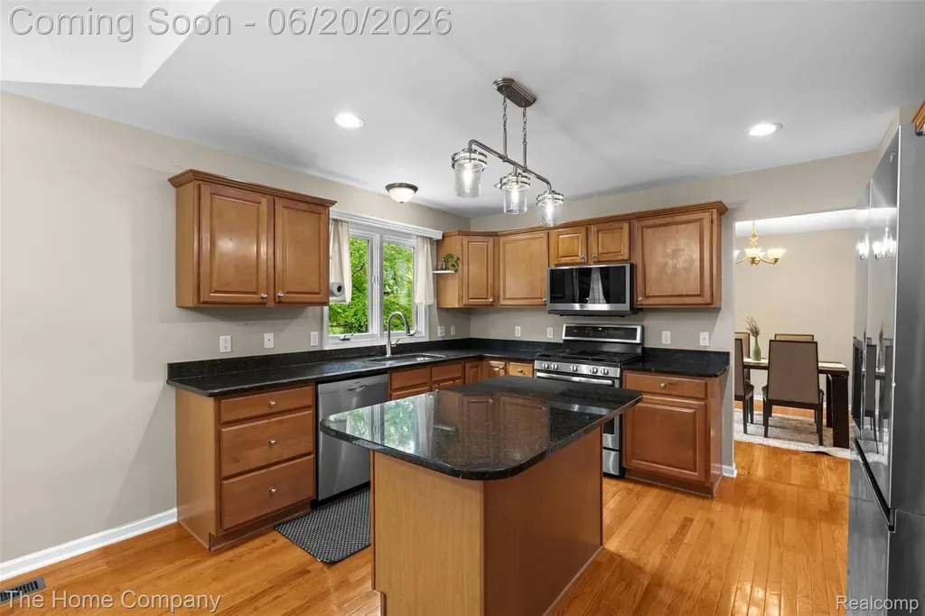 41278 Scarborough Lane Novi City MI 48375