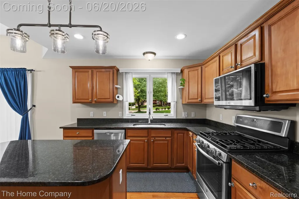 41278 Scarborough Lane Novi City MI 48375