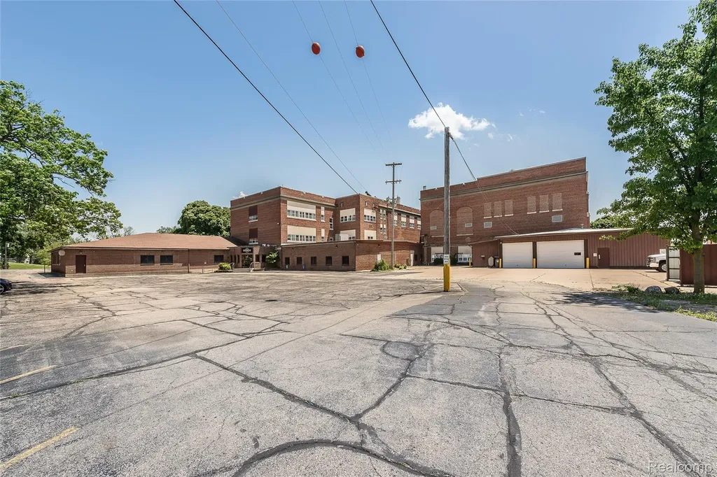1210 E Michigan Avenue Jackson City MI 49201