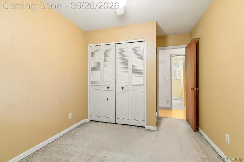 309 Windy Bluff Flushing City MI 48433