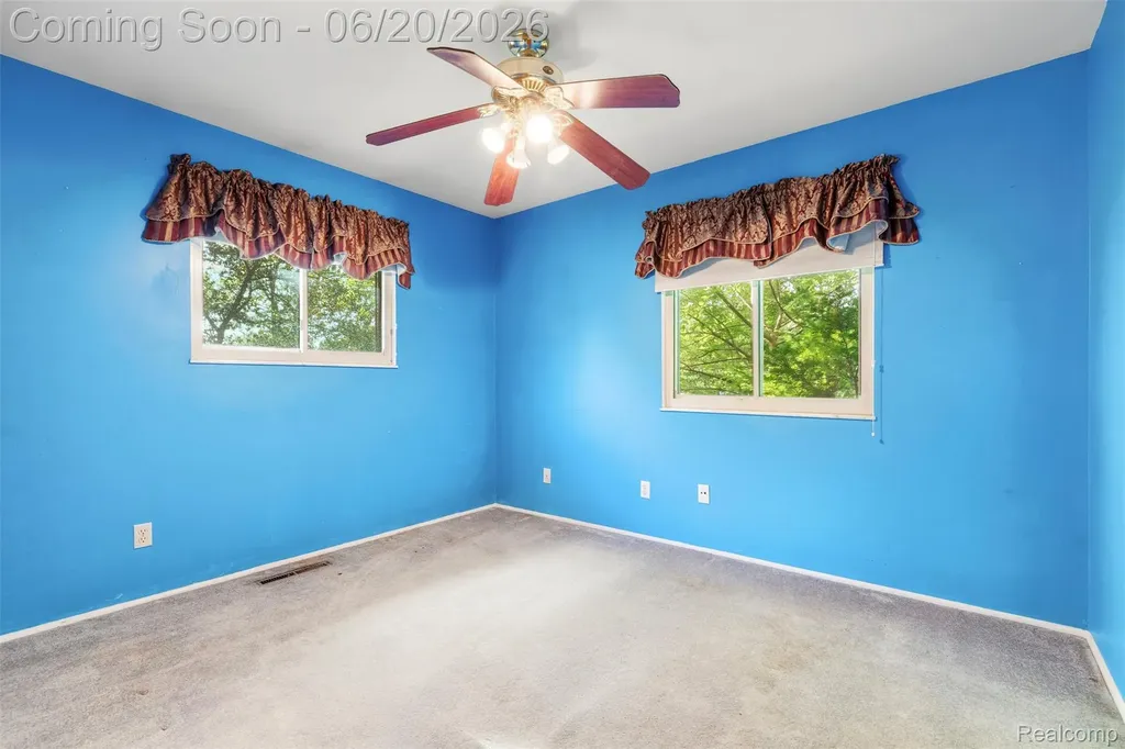309 Windy Bluff Flushing City MI 48433