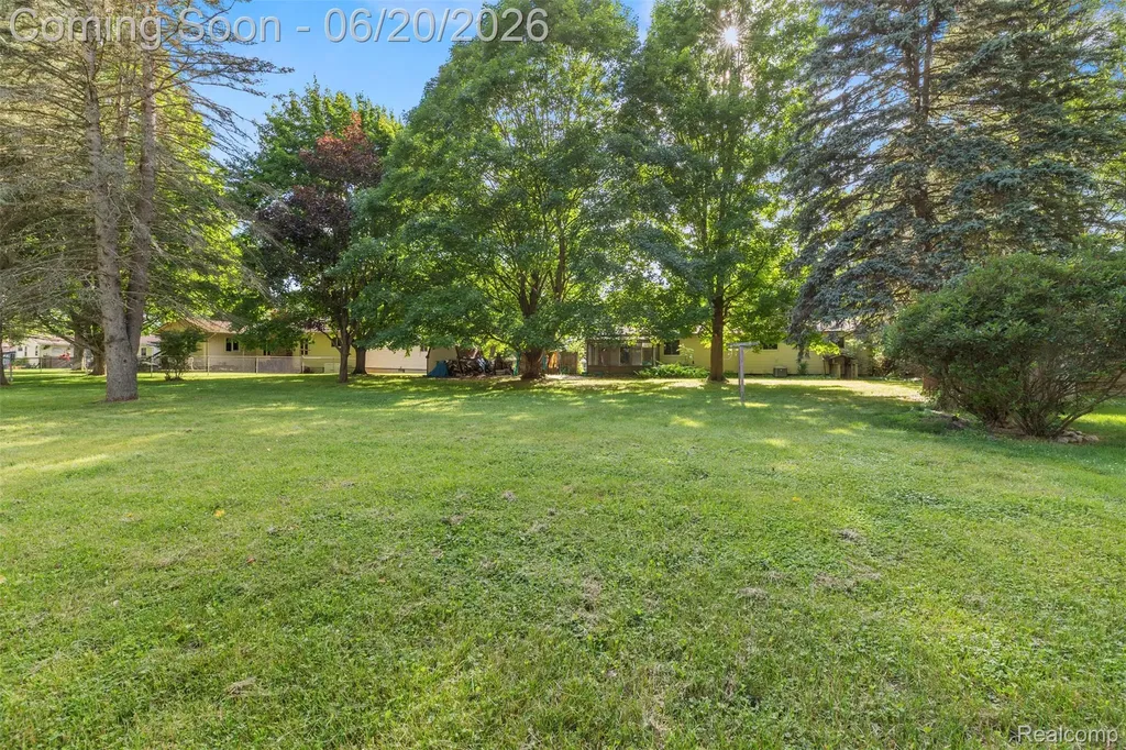 309 Windy Bluff Flushing City MI 48433