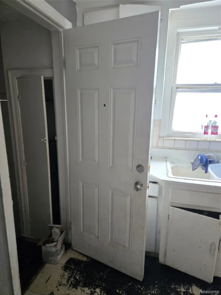 8616 Mark Twain Street Detroit City MI 48228