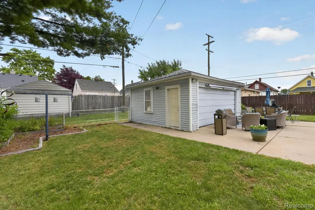 1871 7th Street Wyandotte City MI 48192