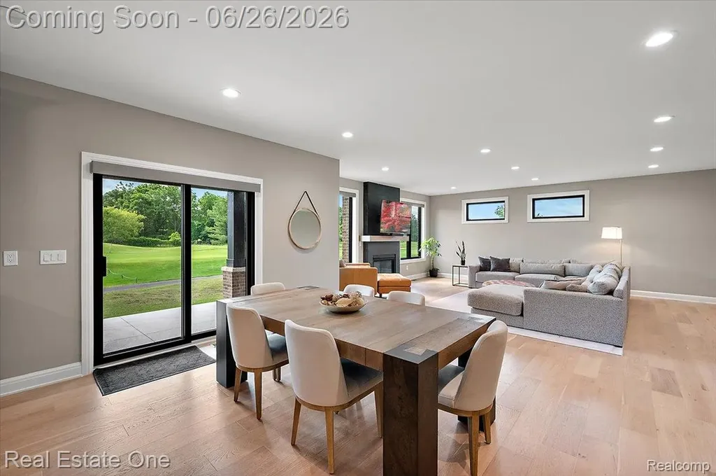 1721 Royal Birkdale Drive Oxford Charter Township MI 48371