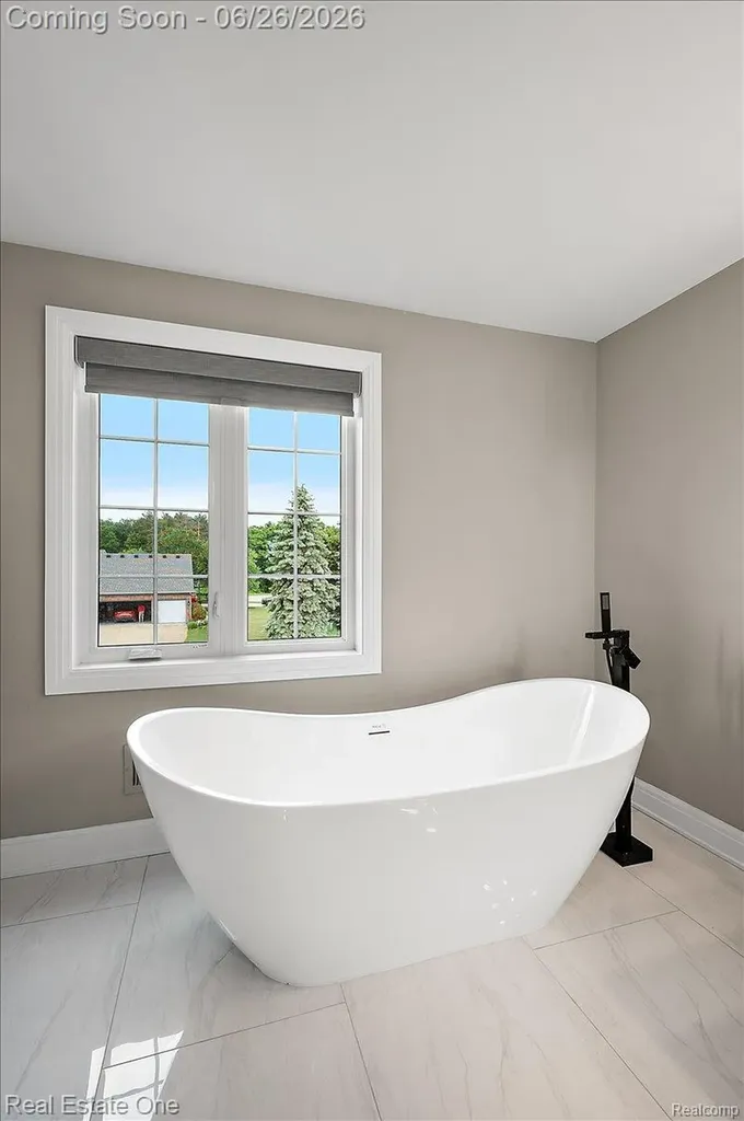1721 Royal Birkdale Drive Oxford Charter Township MI 48371