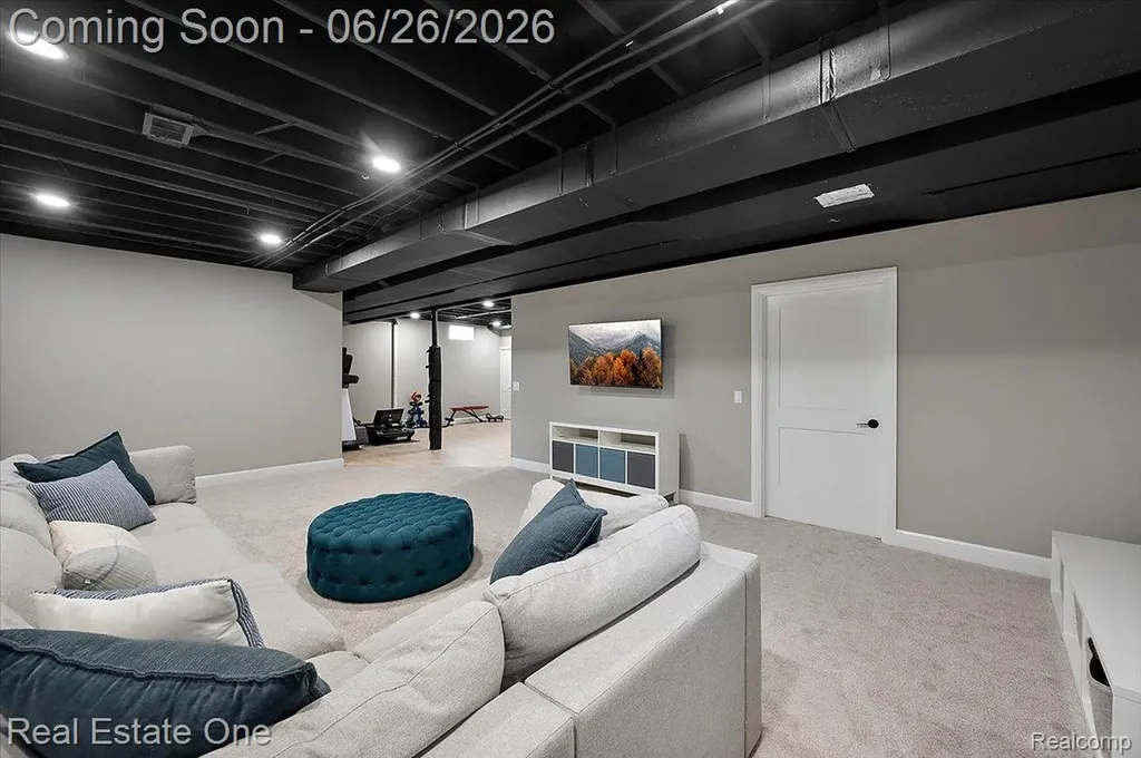 1721 Royal Birkdale Drive Oxford Charter Township MI 48371