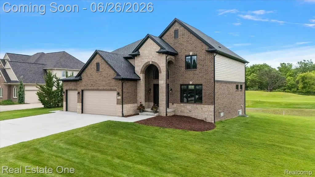 1721 Royal Birkdale Drive Oxford Charter Township MI 48371
