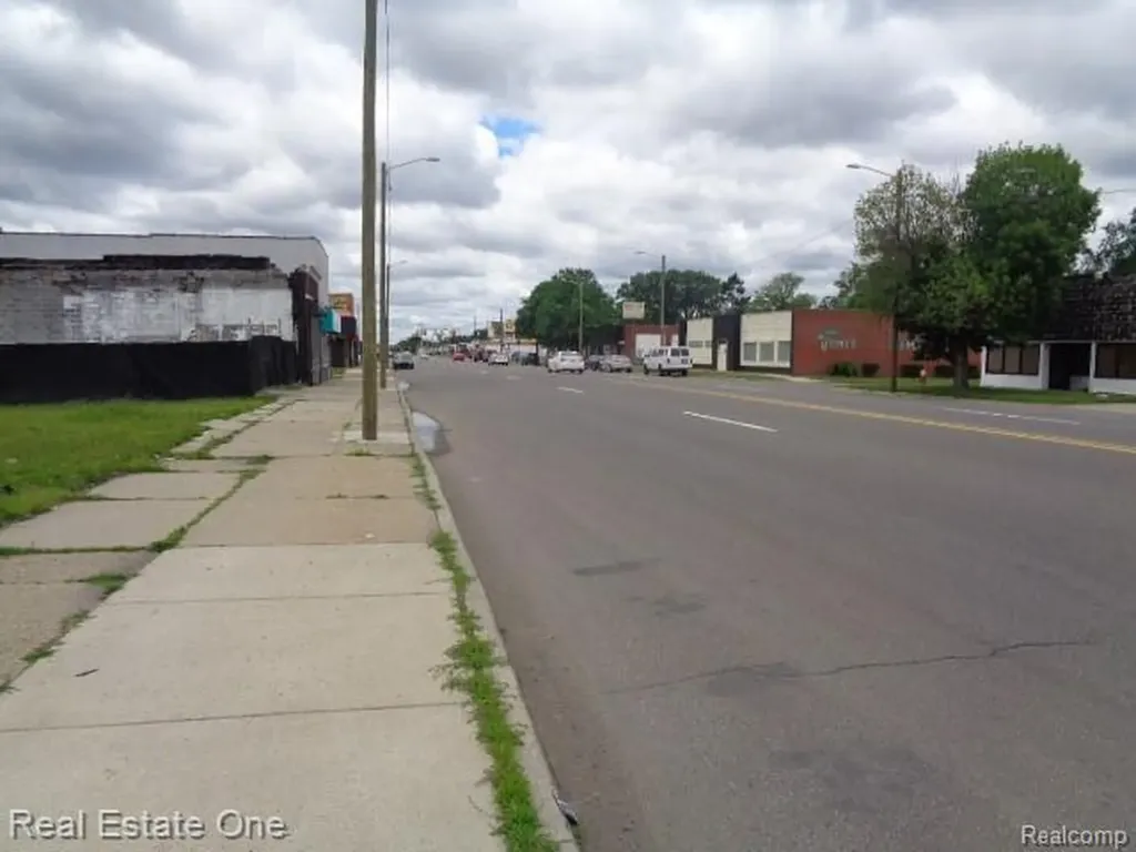 12919 W 7 Mile Road Detroit City MI 48235
