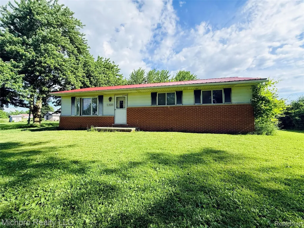 11438 Hill Road Riley Township MI 48041