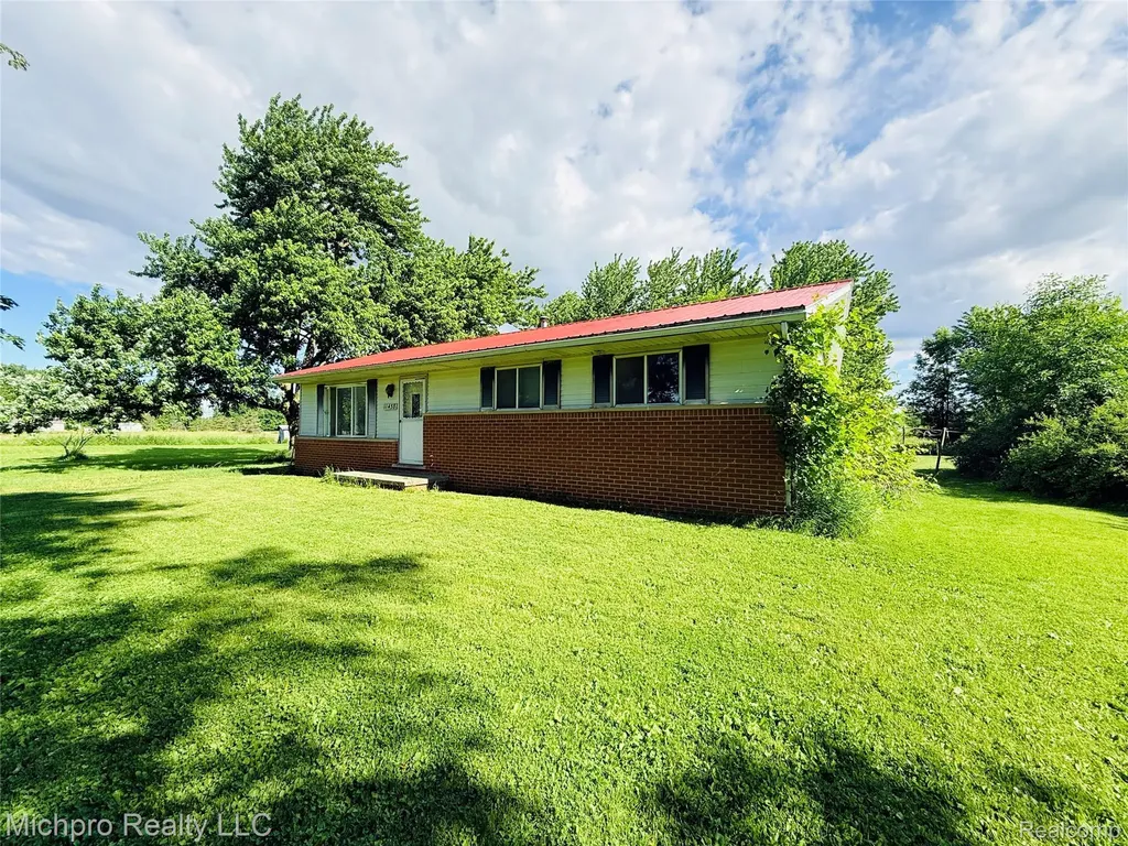 11438 Hill Road Riley Township MI 48041