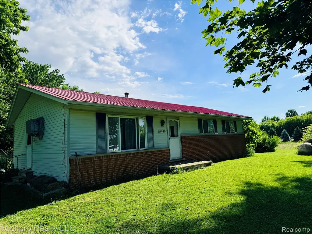 11438 Hill Road Riley Township MI 48041