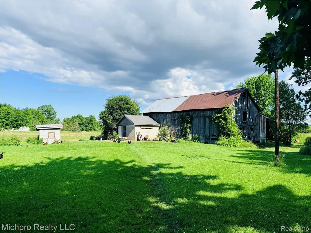 11438 Hill Road Riley Township MI 48041