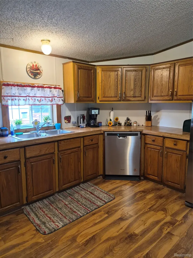 12849 S Delaney Road Perry City MI 48872
