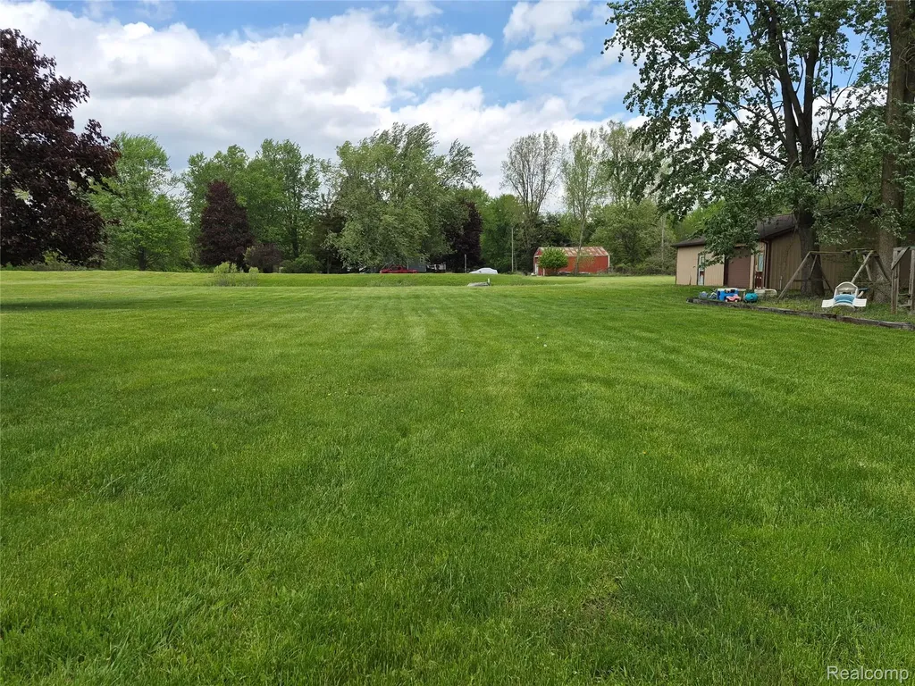 12849 S Delaney Road Perry City MI 48872