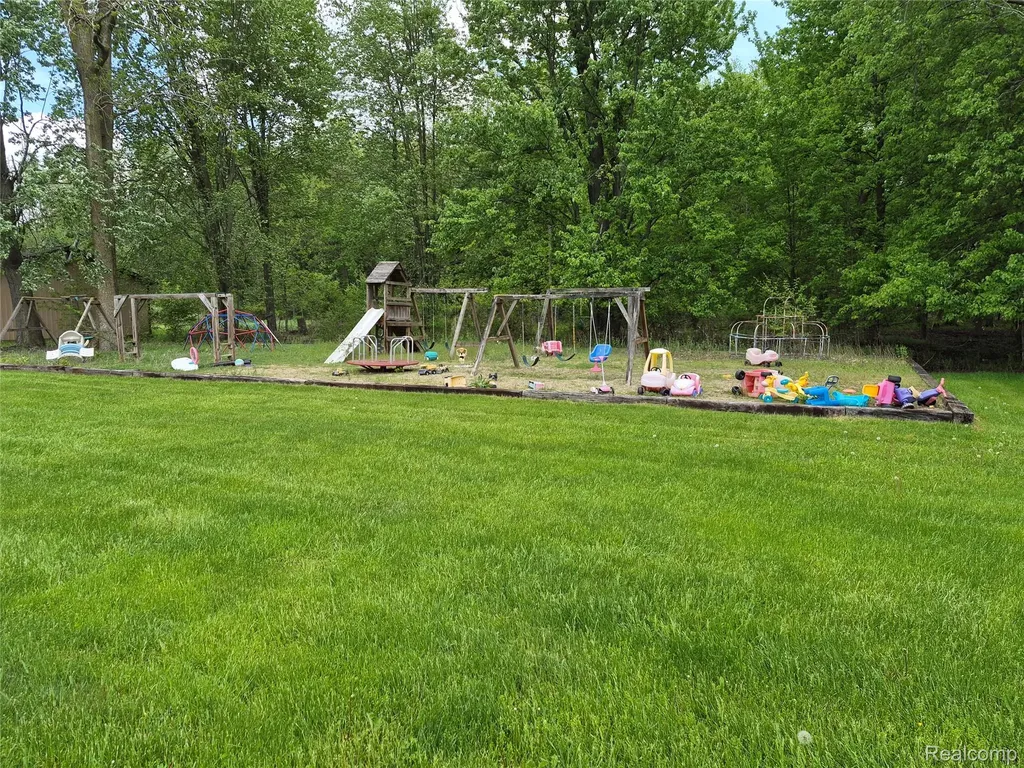 12849 S Delaney Road Perry City MI 48872