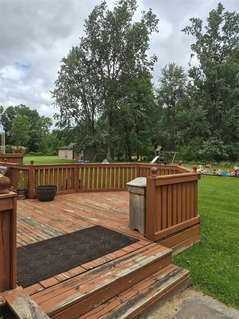 12849 S Delaney Road Perry City MI 48872