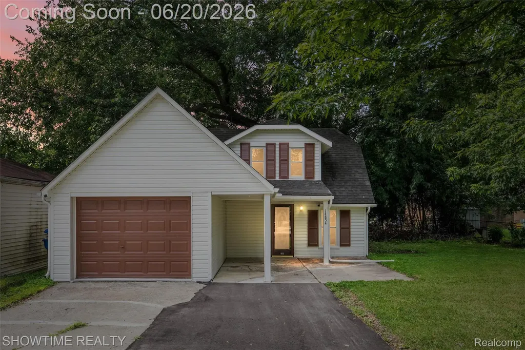 14854 10 Mile Road Warren City MI 48089