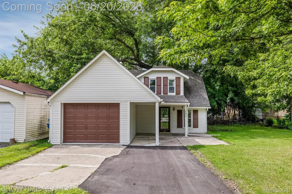14854 10 Mile Road Warren City MI 48089