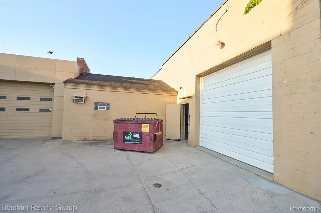 15410 Harper Avenue Detroit City MI 48224