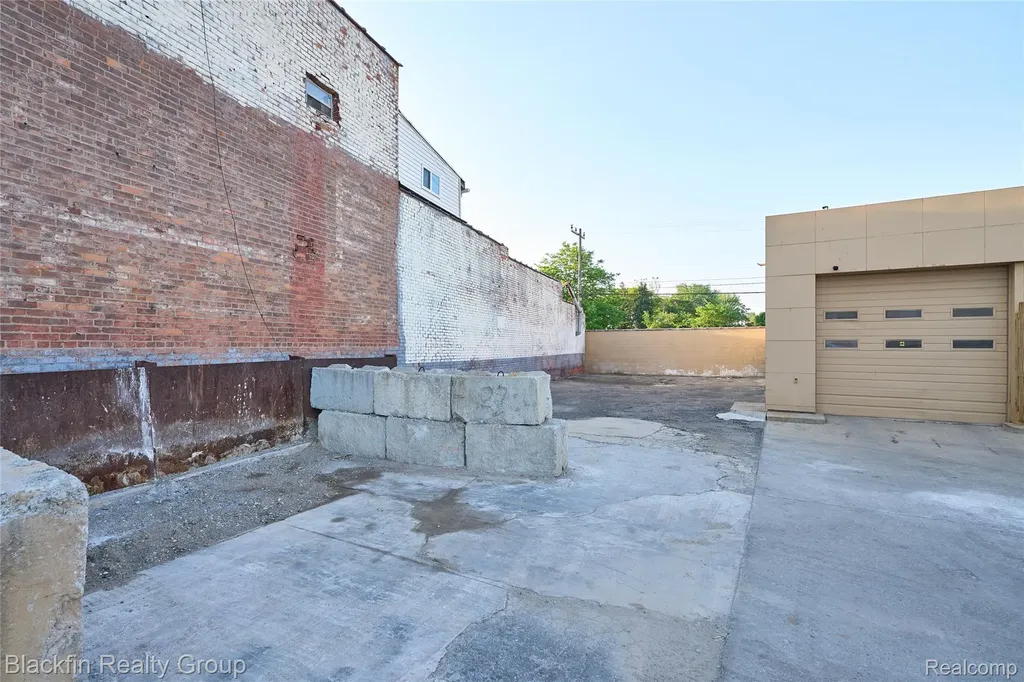 15410 Harper Avenue Detroit City MI 48224