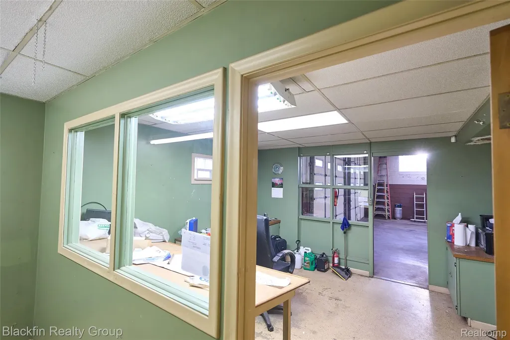 15410 Harper Avenue Detroit City MI 48224