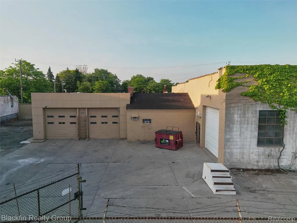 15410 Harper Avenue Detroit City MI 48224
