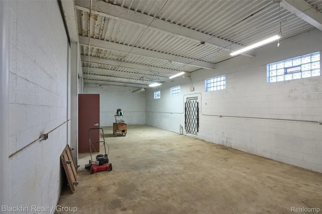 15410 Harper Avenue Detroit City MI 48224