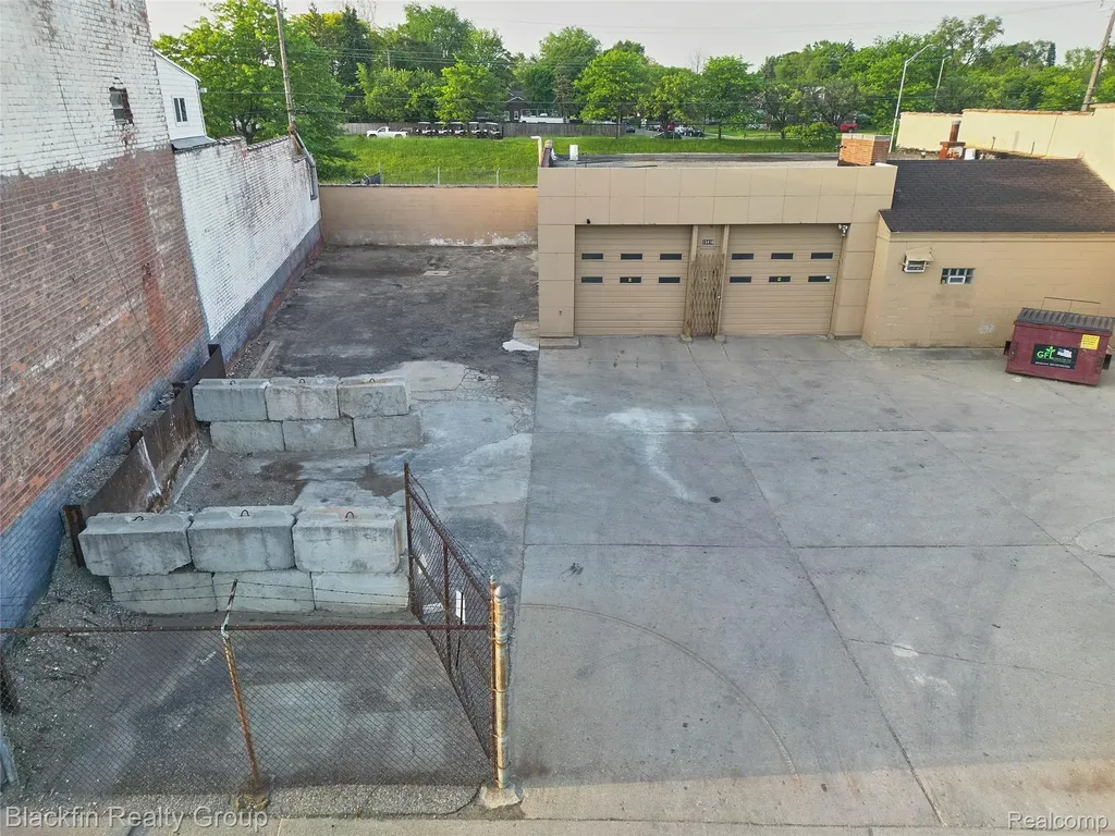 15410 Harper Avenue Detroit City MI 48224