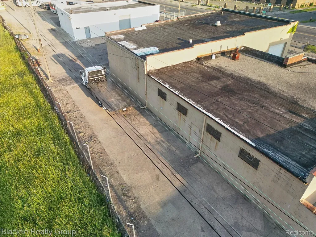 15410 Harper Avenue Detroit City MI 48224