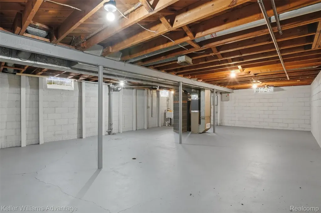 1303 College Avenue Lincoln Park City MI 48146