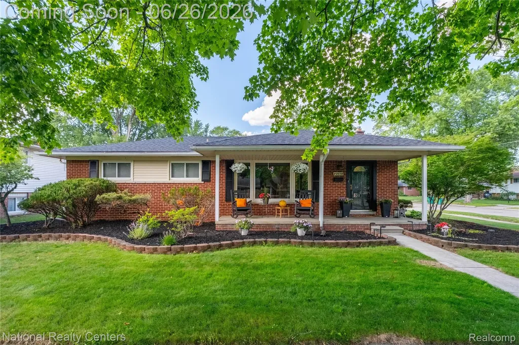33112 Kirby Street Farmington City MI 48336
