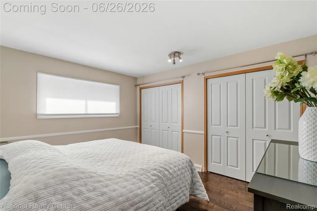 33112 Kirby Street Farmington City MI 48336