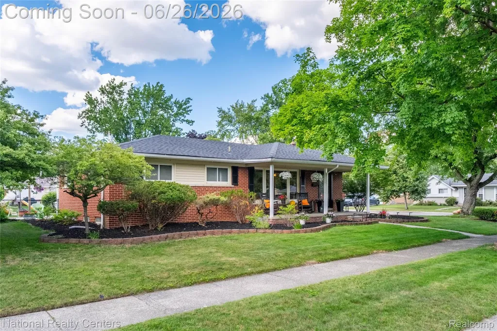 33112 Kirby Street Farmington City MI 48336