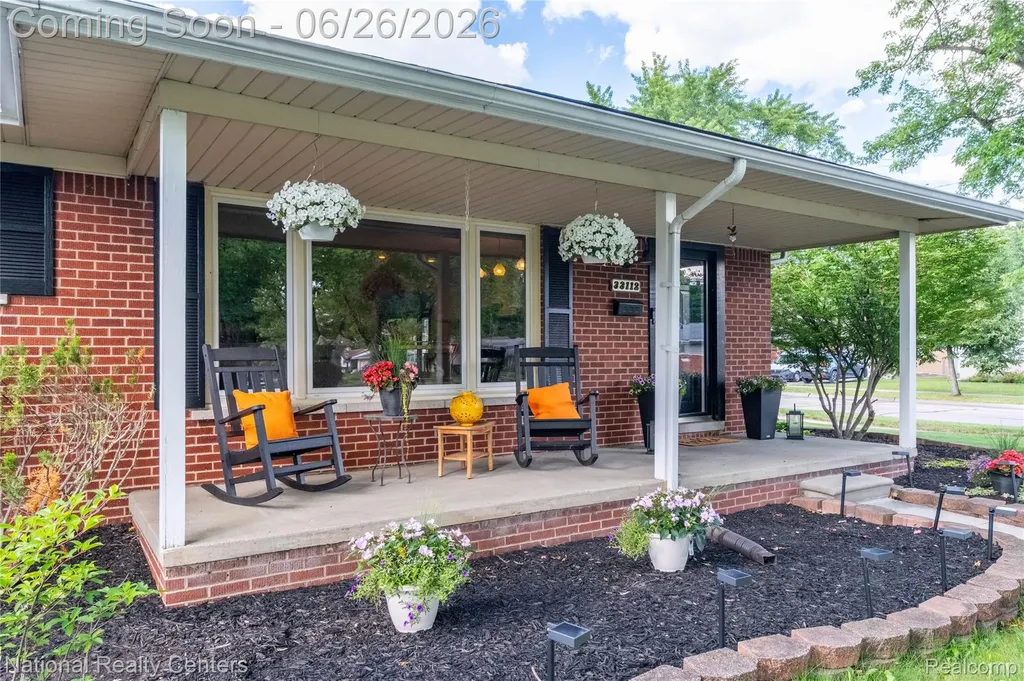 33112 Kirby Street Farmington City MI 48336